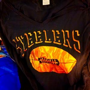 New Vs Pink Pittsburgh steel t-shirt large